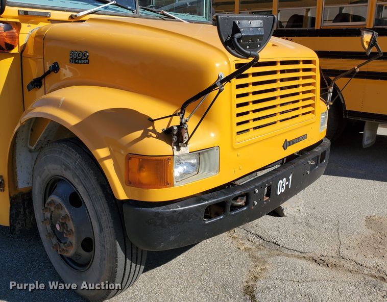 image for item DI5022 2003 International 3800 Blue Bird  school bus
