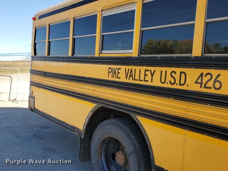 image for item DI5022 2003 International 3800 Blue Bird  school bus