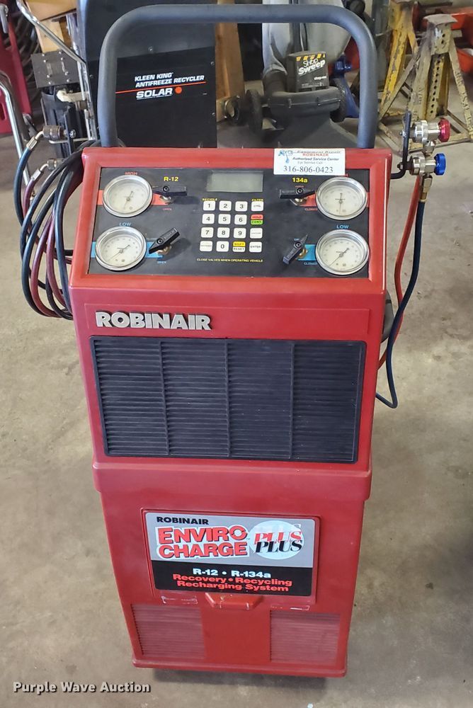 image for item DI5093 Robinair Envirocharge Plus refrigerant recovery system
