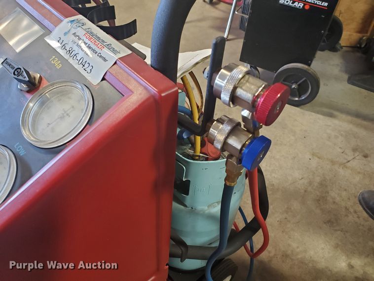 image for item DI5093 Robinair Envirocharge Plus refrigerant recovery system