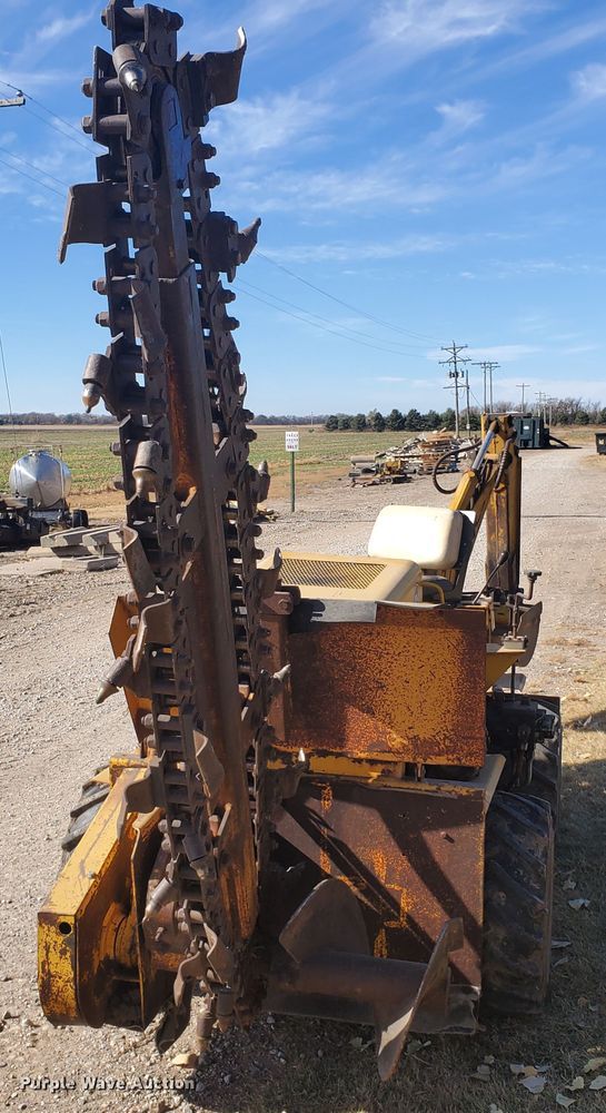 image for item DI5095 Davis Fleetline 40+4  trencher