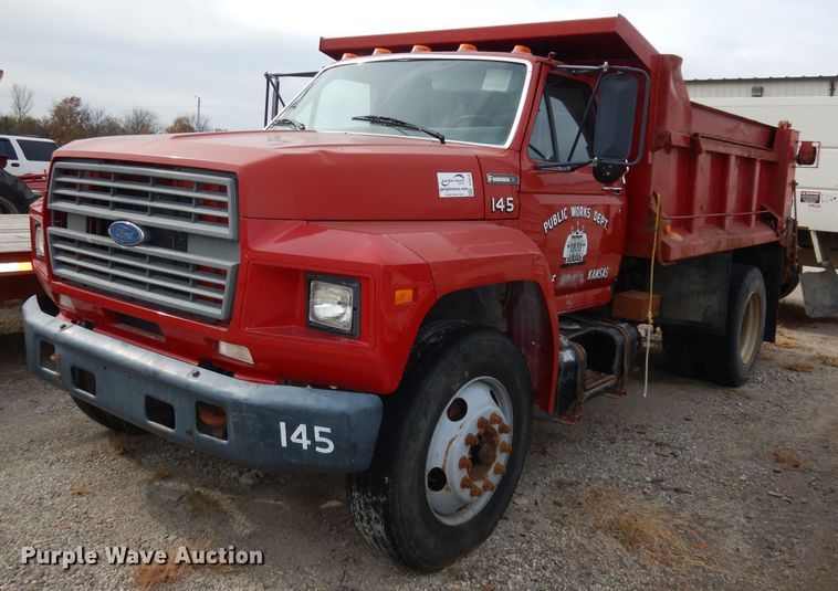 image for item DJ6918 1997 Ford F700  dump truck