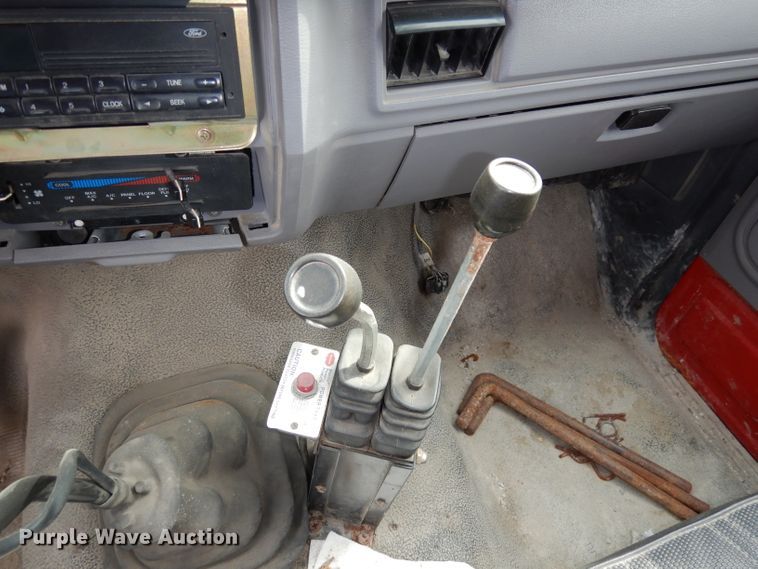 image for item DJ6918 1997 Ford F700  dump truck