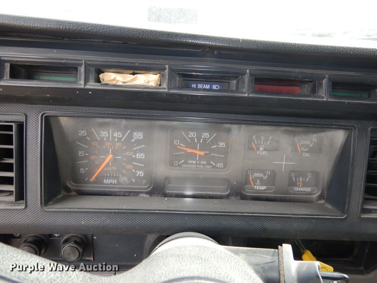 image for item DJ6918 1997 Ford F700  dump truck