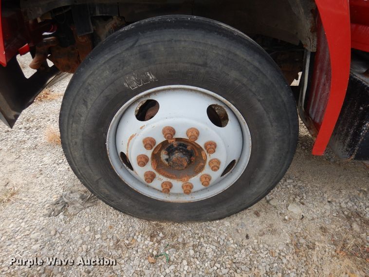 image for item DJ6918 1997 Ford F700  dump truck