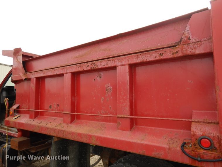 image for item DJ6918 1997 Ford F700  dump truck