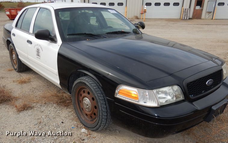 image for item DJ6932 2011 Ford Crown Victoria Police Interceptor