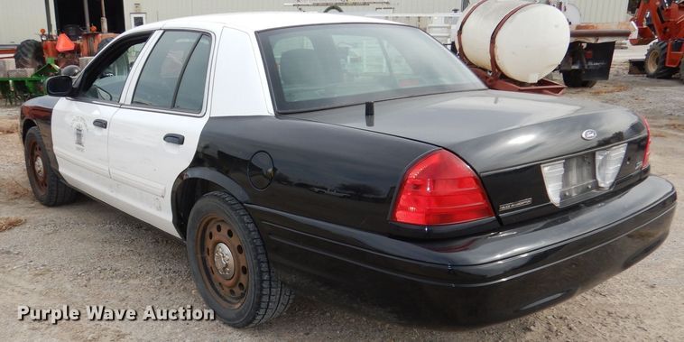 image for item DJ6932 2011 Ford Crown Victoria Police Interceptor
