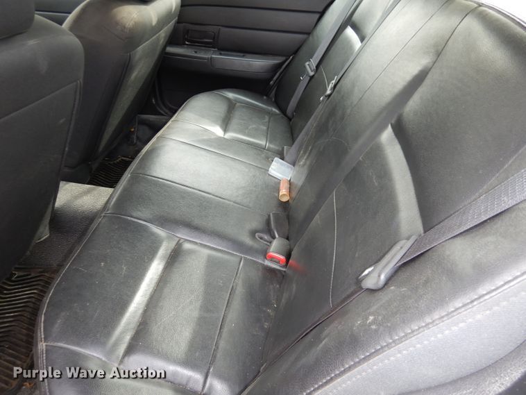 image for item DJ6932 2011 Ford Crown Victoria Police Interceptor