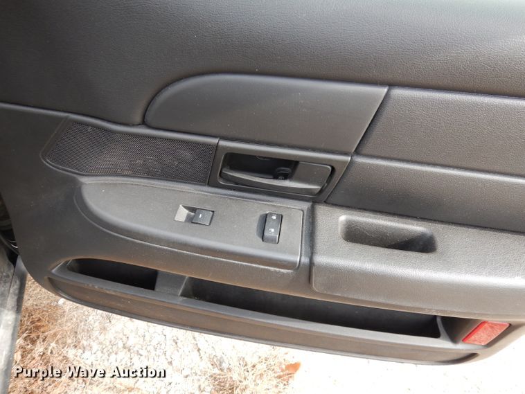 image for item DJ6932 2011 Ford Crown Victoria Police Interceptor