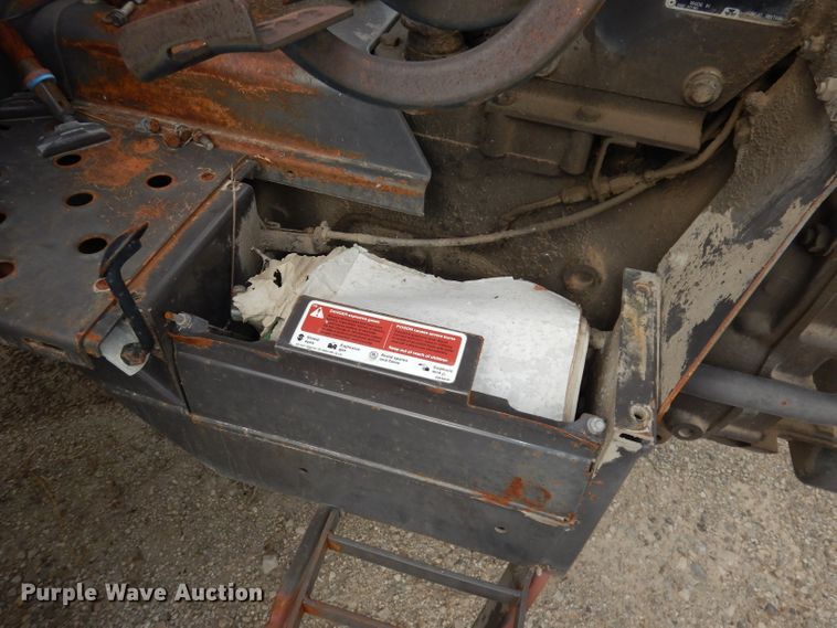 image for item DJ6934 1994 Massey Ferguson 399  tractor