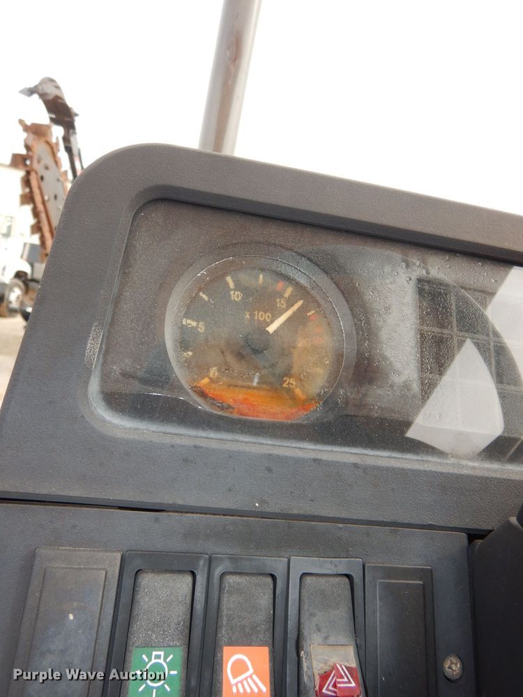 image for item DJ6934 1994 Massey Ferguson 399  tractor