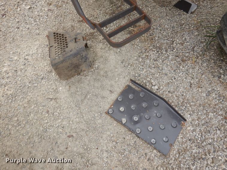 image for item DJ6934 1994 Massey Ferguson 399  tractor