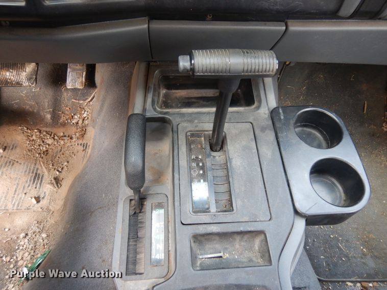 image for item EY9000 1996 Jeep Cherokee Sport  SUV