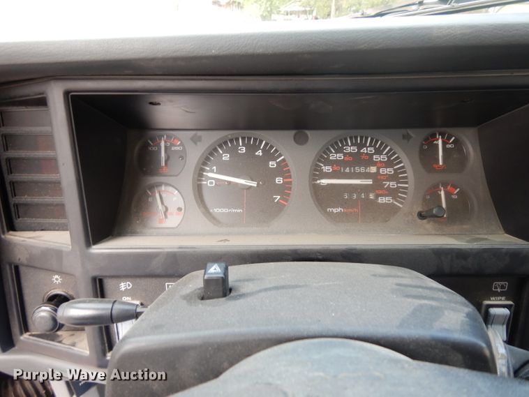 image for item EY9000 1996 Jeep Cherokee Sport  SUV