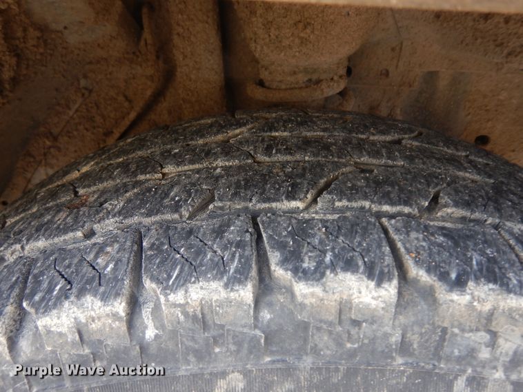 image for item EY9000 1996 Jeep Cherokee Sport  SUV