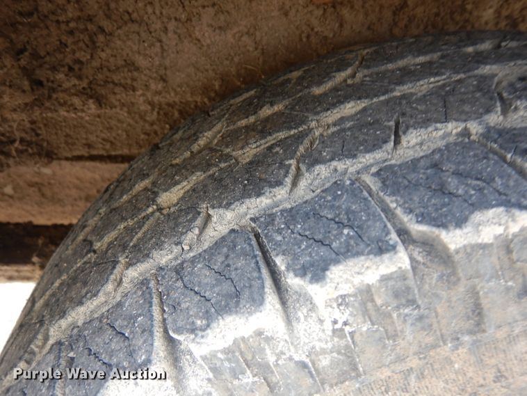 image for item EY9000 1996 Jeep Cherokee Sport  SUV