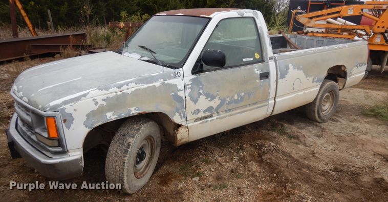 image for item EY9004 1994 Chevrolet 1500  pickup truck