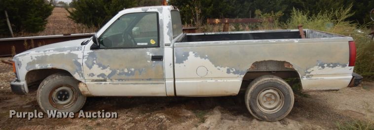 image for item EY9004 1994 Chevrolet 1500  pickup truck