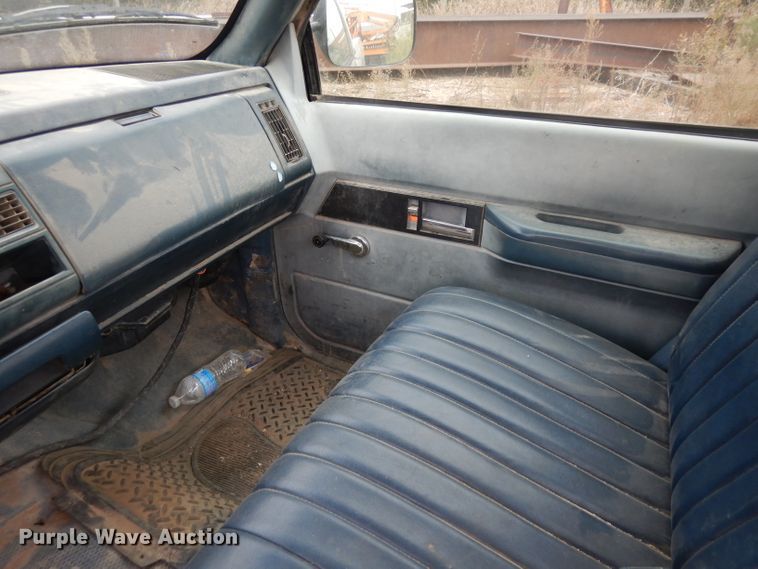 image for item EY9004 1994 Chevrolet 1500  pickup truck