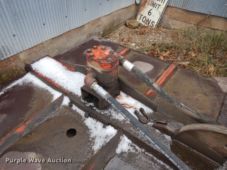 image for item EY9006 1975 David Brown 995  tractor