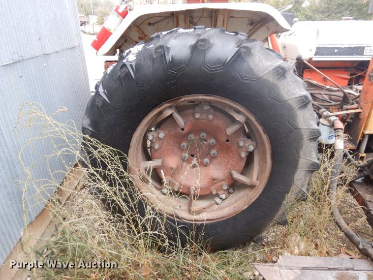 image for item EY9006 1975 David Brown 995  tractor