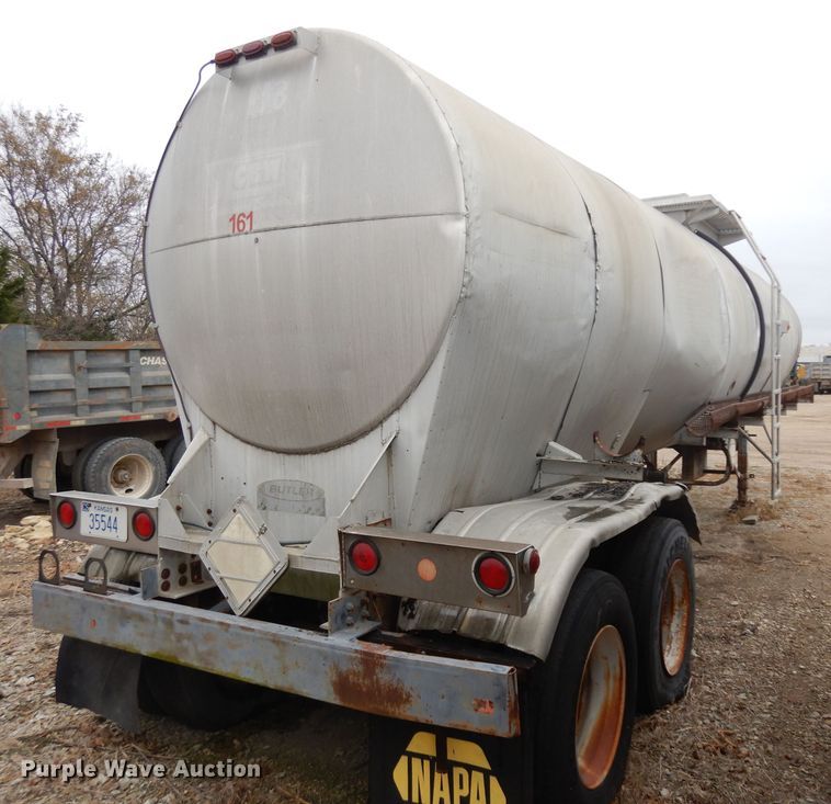 image for item EY9007 1972 Butler tank trailer