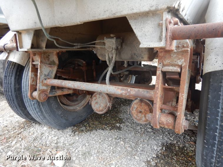 image for item EY9007 1972 Butler tank trailer