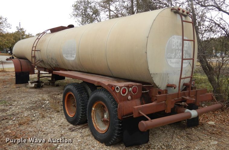 image for item EY9008 1957 Custom Head tank trailer