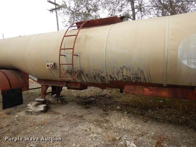 image for item EY9008 1957 Custom Head tank trailer