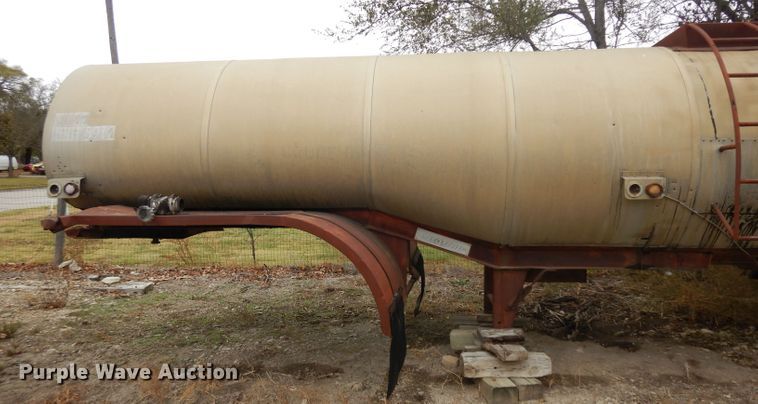 image for item EY9008 1957 Custom Head tank trailer