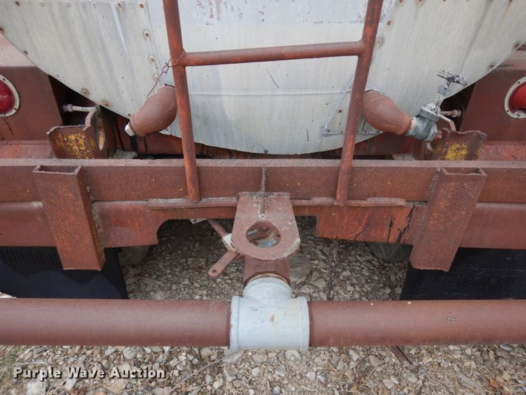 image for item EY9008 1957 Custom Head tank trailer