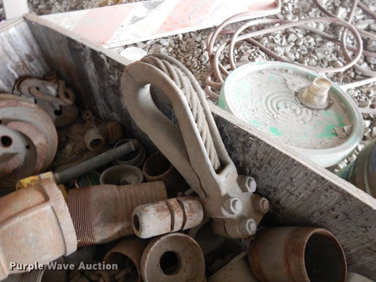 image for item EY9013 Tools