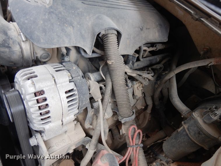 image for item EY9016 2004 GMC Sierra 1500  pickup truck