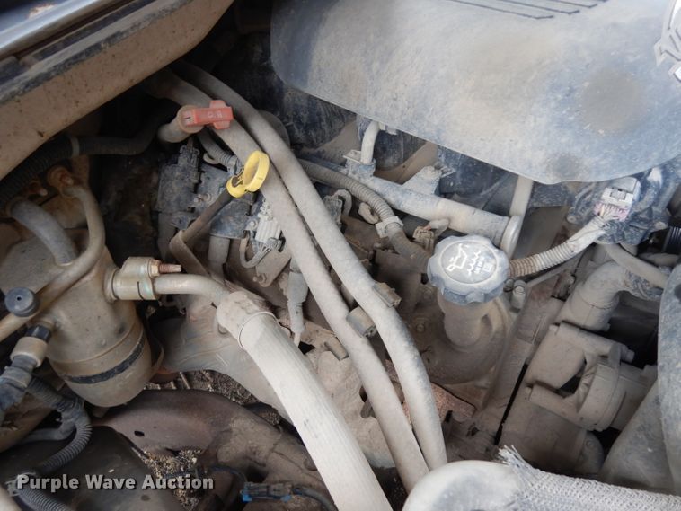 image for item EY9016 2004 GMC Sierra 1500  pickup truck