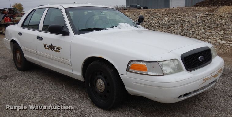 image for item EY9018 2010 Ford Crown Victoria Police Interceptor