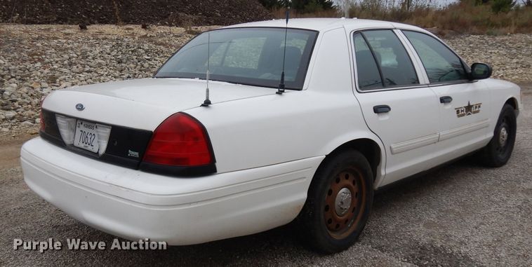 image for item EY9018 2010 Ford Crown Victoria Police Interceptor
