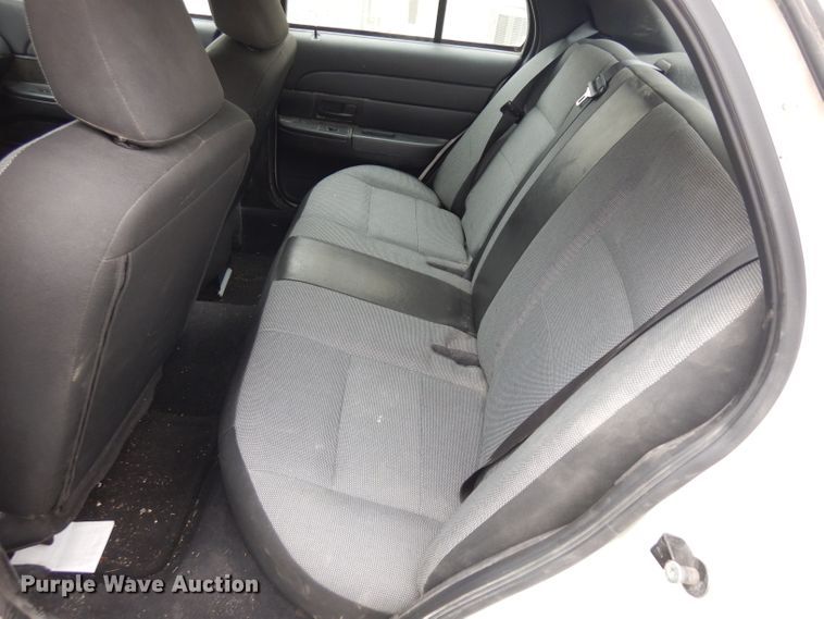 image for item EY9018 2010 Ford Crown Victoria Police Interceptor