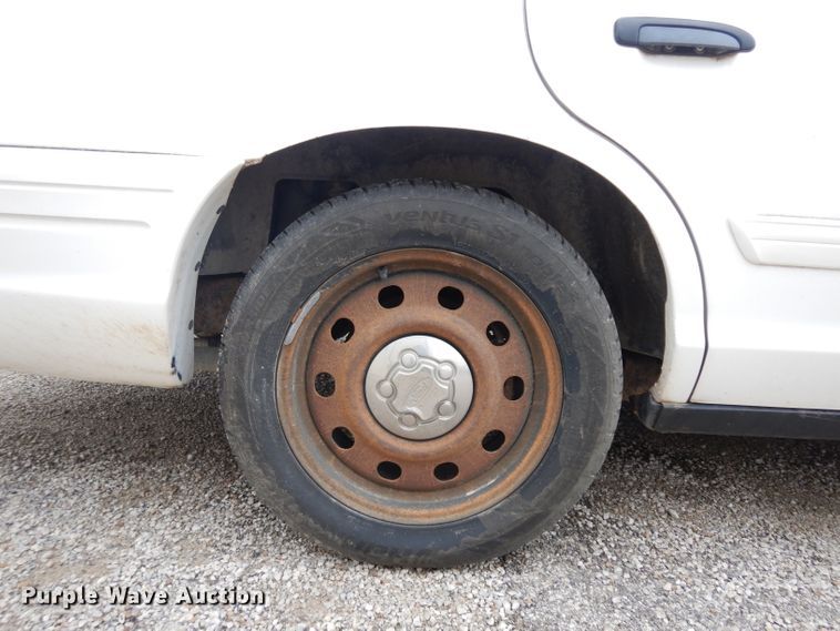 image for item EY9018 2010 Ford Crown Victoria Police Interceptor