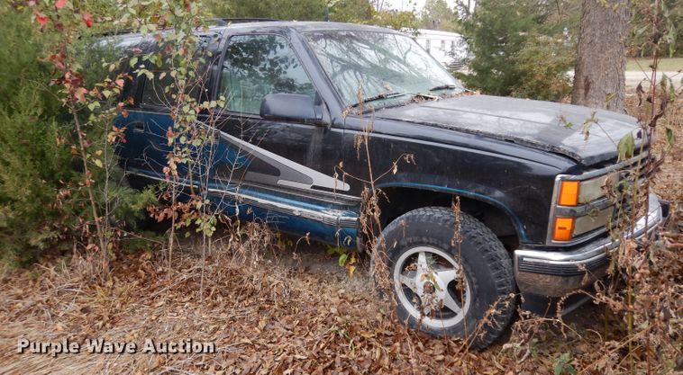 image for item EY9019 1993 Chevrolet Suburban K1500  SUV