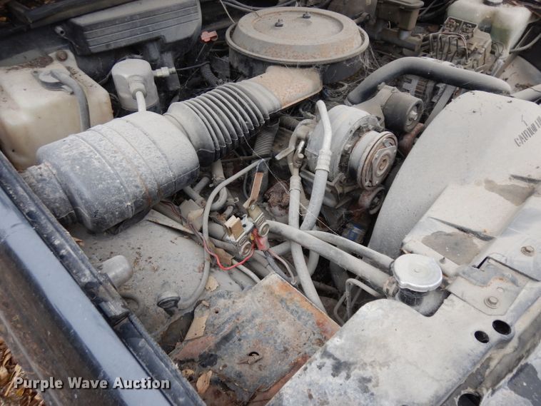 image for item EY9019 1993 Chevrolet Suburban K1500  SUV