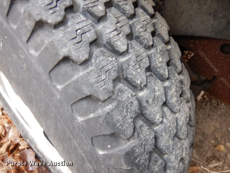 image for item EY9019 1993 Chevrolet Suburban K1500  SUV