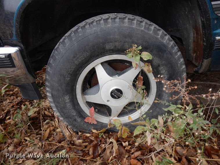 image for item EY9019 1993 Chevrolet Suburban K1500  SUV