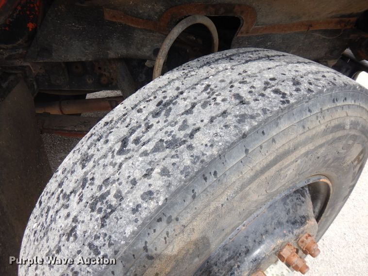 image for item FN9453 1986 International S1700  dump truck