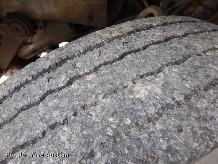 image for item FN9453 1986 International S1700  dump truck