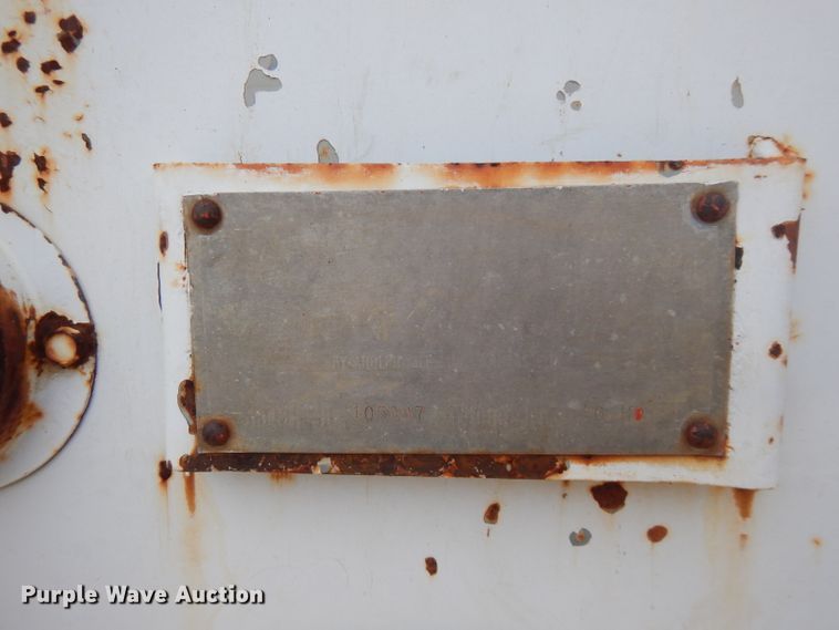 image for item FN9453 1986 International S1700  dump truck