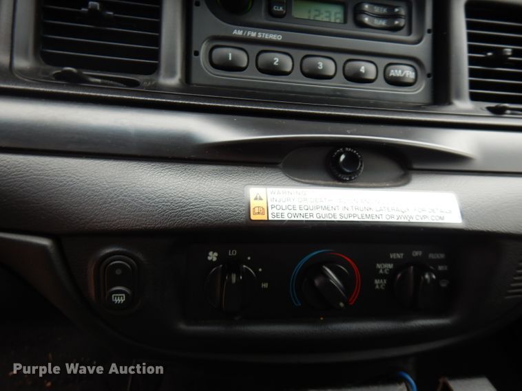 image for item FW9816 2011 Ford Crown Victoria Police Interceptor