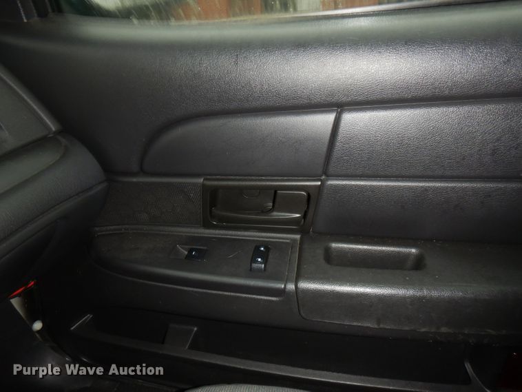 image for item FW9816 2011 Ford Crown Victoria Police Interceptor