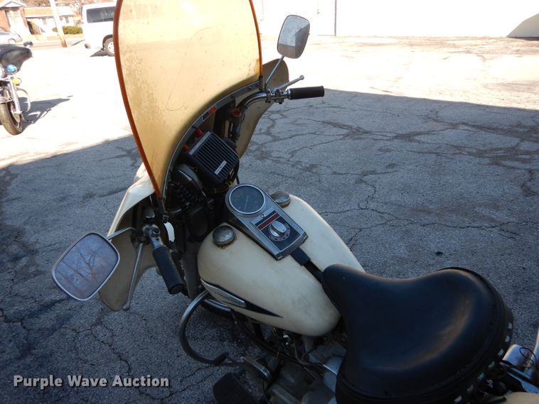 image for item GC9446 1970 Harley Davidson Electra Glide Police motorcycle