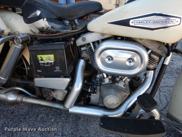 image for item GC9446 1970 Harley Davidson Electra Glide Police motorcycle